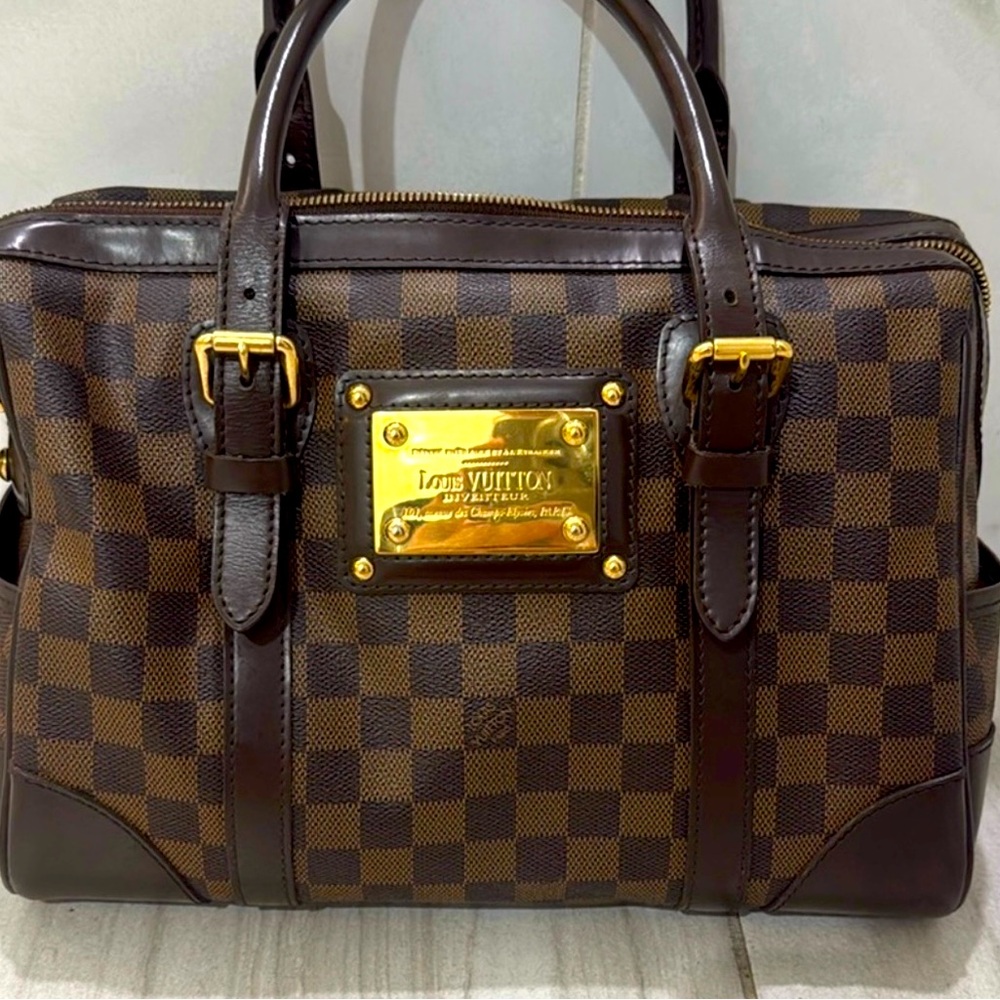 BEAUTIFUL! LOUIS VUITTON DAMIER BERKLEY